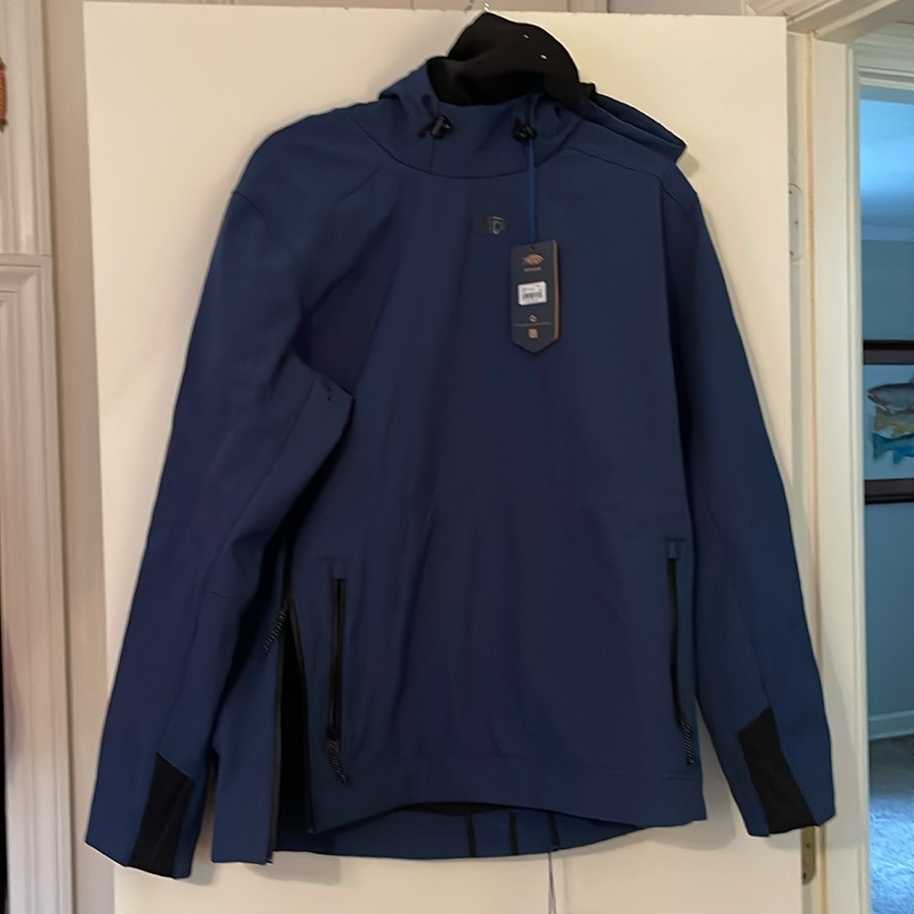 AFTCO pullover with hood and face mask for cold 
Size Large.  New with tags.